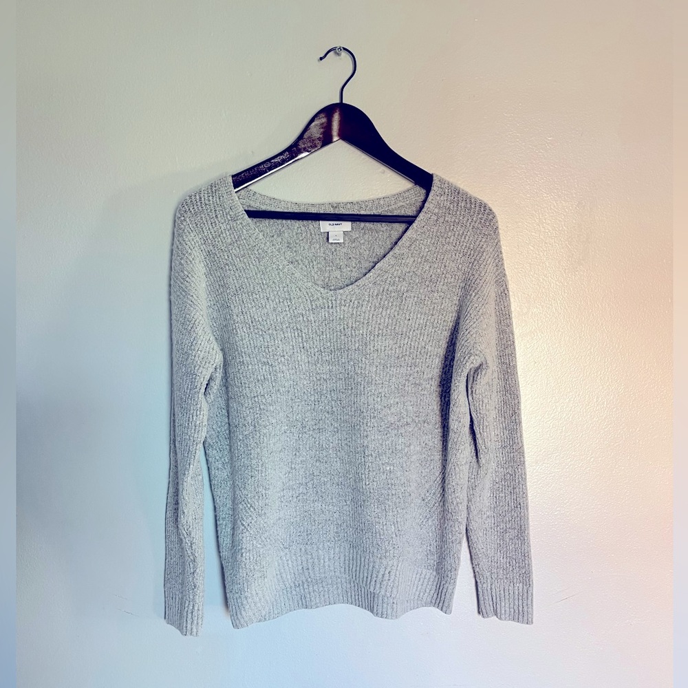 Old Navy V-Neck Grey Sweater S